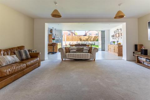 17 Cavendish Close, Saltford, Bristol, BS31 3LH