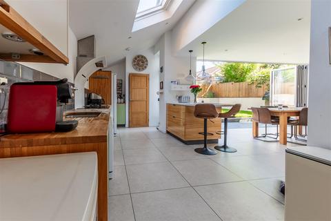 17 Cavendish Close, Saltford, Bristol, BS31 3LH