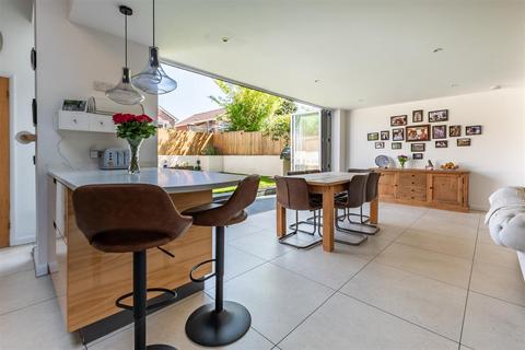 17 Cavendish Close, Saltford, Bristol, BS31 3LH