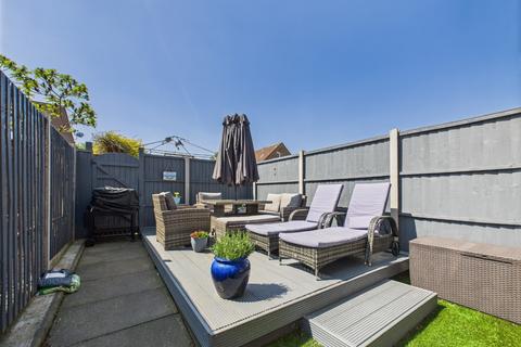 3 bedroom terraced house for sale, Henry Cooper Way, London SE9