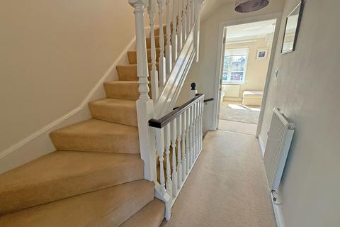 15 Innisfree Close, Wythall, Birmingham, B47 6EW