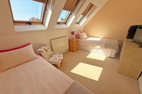 15 Innisfree Close, Wythall, Birmingham, B47 6EW