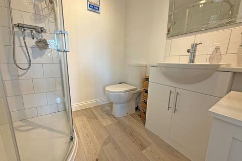 15 Innisfree Close, Wythall, Birmingham, B47 6EW