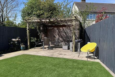 4 Wharfe Crescent, Pool In Wharfedale, Otley, LS21 1LU