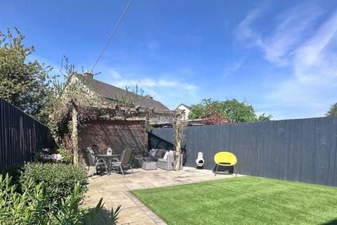 4 Wharfe Crescent, Pool In Wharfedale, Otley, LS21 1LU