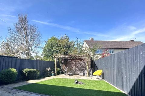 4 Wharfe Crescent, Pool In Wharfedale, Otley, LS21 1LU