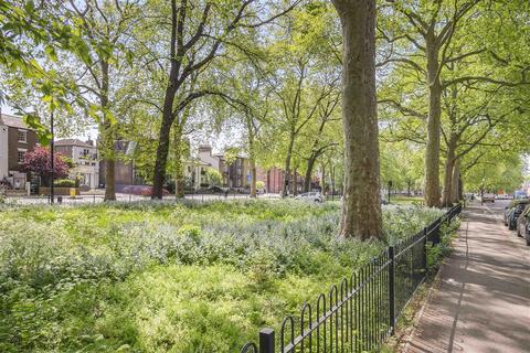 7 bedroom terraced house for sale, Crondace Road, London