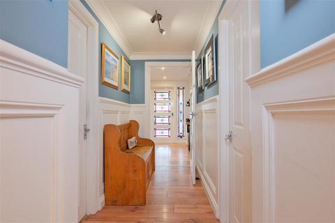 6 Anford Place, Blantyre, Glasgow, G72 0NR