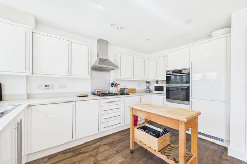 17 Findlay Mews, Marlow, SL7 1AP