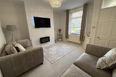 38 West Street, Lees, Oldham, OL4 5AT