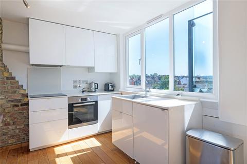 1 bedroom apartment for sale, Eckstein Road, SW11