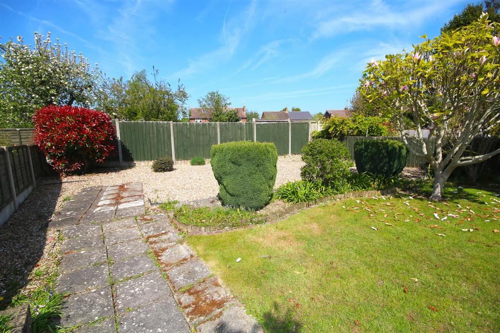 Rear Garden c.JPG