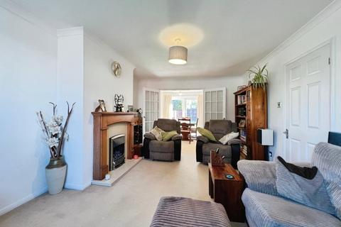 3 bedroom semi-detached house for sale, Middlemead, Folkestone