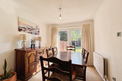 3 bedroom semi-detached house for sale, Middlemead, Folkestone