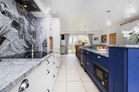 5 bedroom detached house for sale, Deer Croft, Farnley Tyas