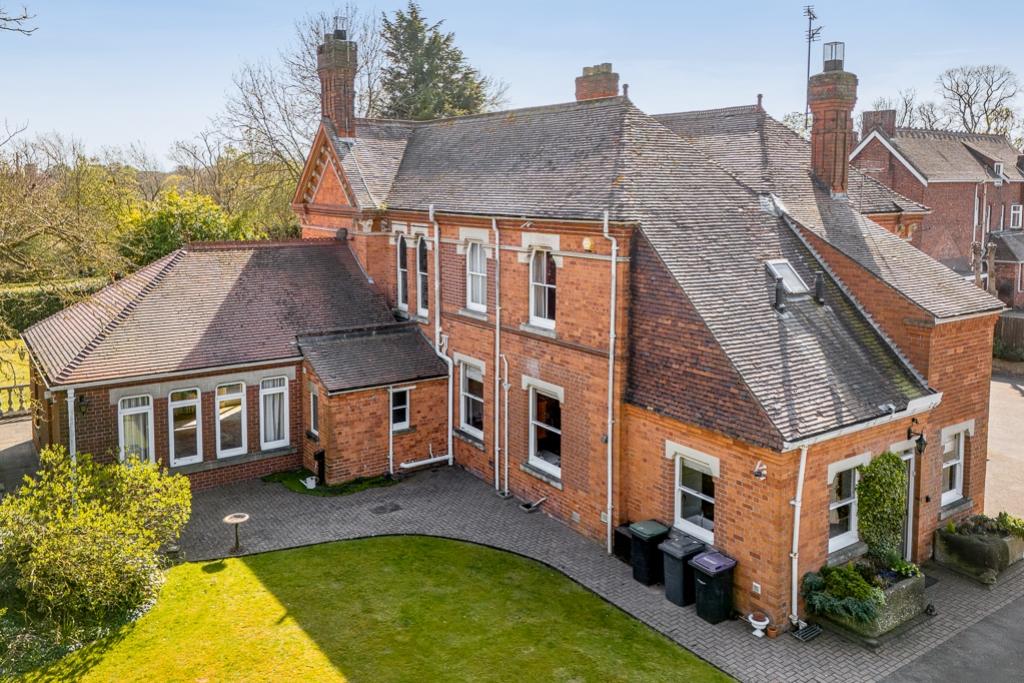 87 East Gate (Sleaford)-8