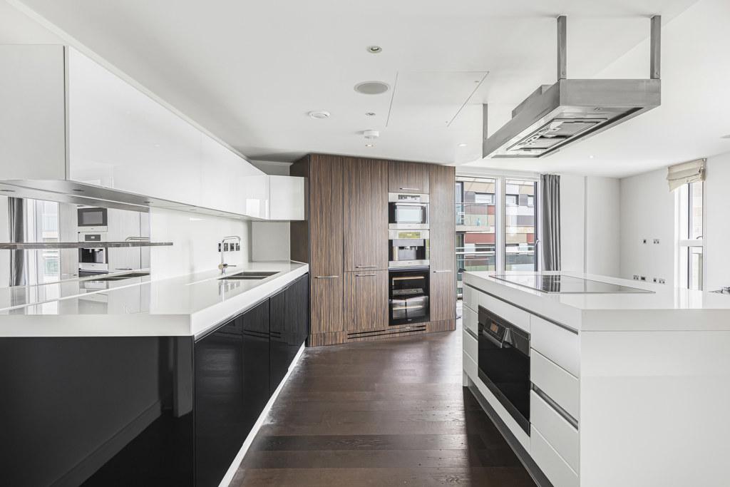 Reception/Kitchen