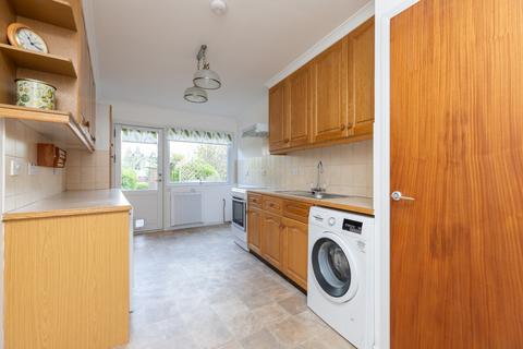 Avoca, 28 Drummond Street, Muthill, Crieff, PH5 2AN