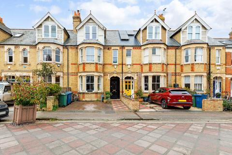 18 Beech Croft Road, Oxford, OX2 7AZ