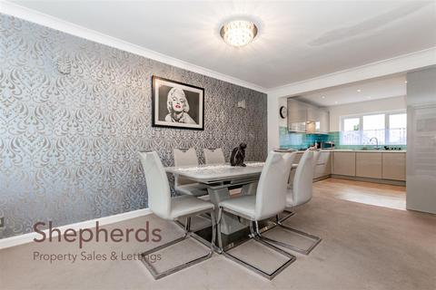 17 John Eliot Close, Nazeing, Waltham Abbey, EN9 2NZ