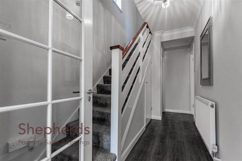 17 John Eliot Close, Nazeing, Waltham Abbey, EN9 2NZ