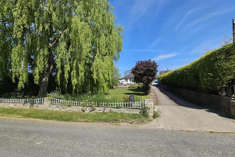 4 bedroom detached bungalow for sale, Grantham Road, Bottesford