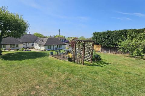 4 bedroom detached bungalow for sale, Grantham Road, Bottesford