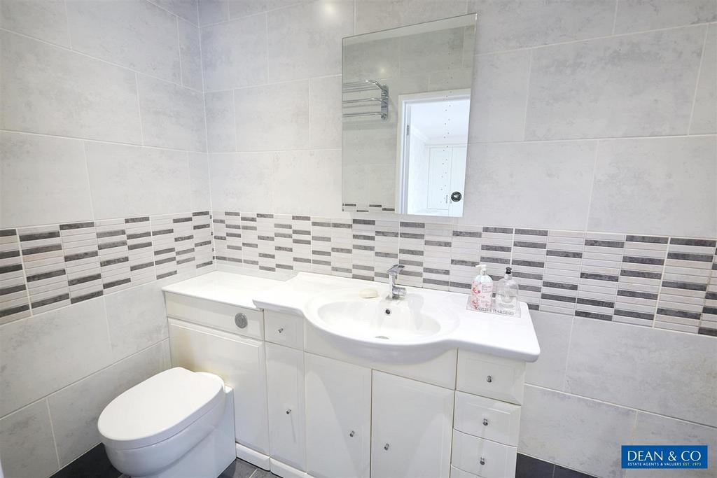 En suite wet room