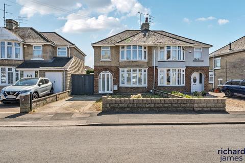 20 Okus Grove, Swindon, SN2 7QA