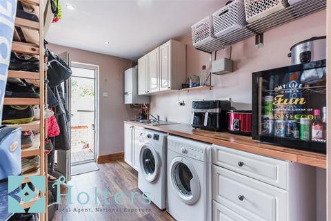 3 Irfon Road, Builth Wells, LD2 3DE