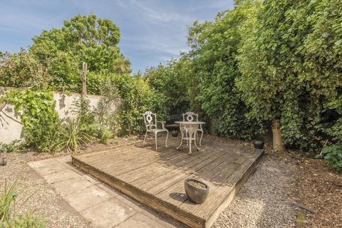 38 Brouncker Road, London, W3 8AQ