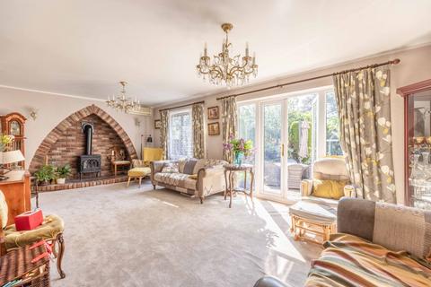 4 bedroom semi-detached house for sale, Slough Road, Iver Heath SL0