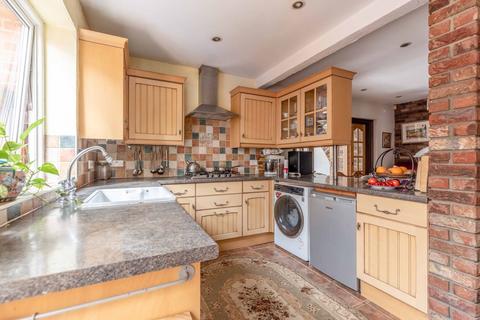 4 bedroom semi-detached house for sale, Slough Road, Iver Heath SL0