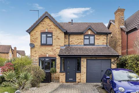 6 Parsonage Way, Linton, Cambridge, CB21 4YL