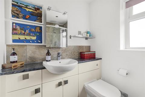 6 Parsonage Way, Linton, Cambridge, CB21 4YL