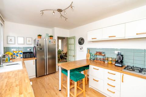 10 Liston Drive, Kirkliston, EH29 9BY