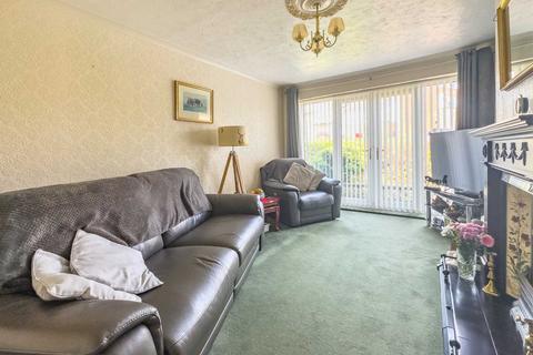 2 bedroom bungalow for sale, Cawley Lane, Heckmondwike