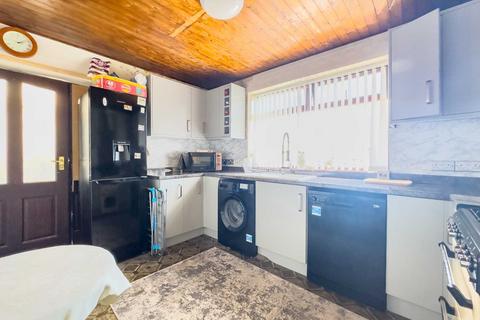 2 bedroom bungalow for sale, Cawley Lane, Heckmondwike