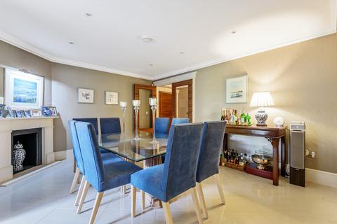 2 bedroom flat for sale, Gower Road, Weybridge, KT13