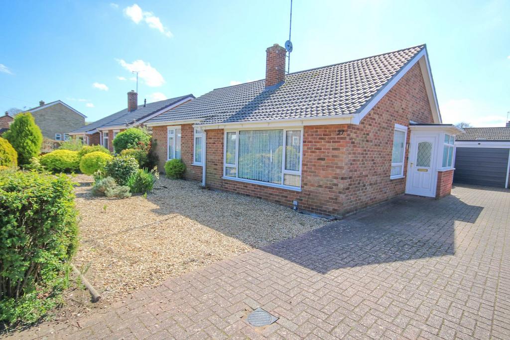 Chapel Road, Dersingham, PE31 3 bed detached bungalow for sale - £299,950