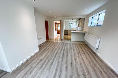 3 bedroom semi-detached bungalow for sale, Drury Road, Ipswich IP6