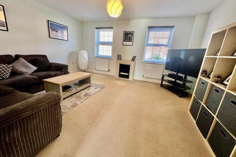 3 bedroom end of terrace house for sale, Horse Fair Lane, Rothwell, Kettering