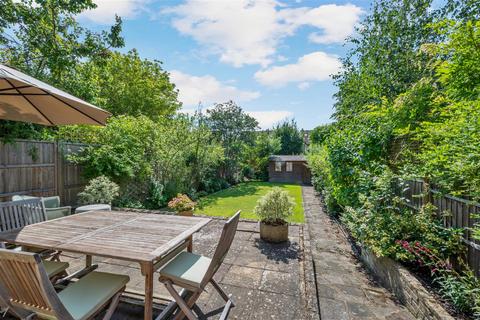 27 Dunmore Road, London, SW20 8TN