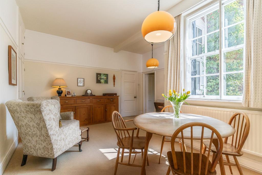 Breakfast Room