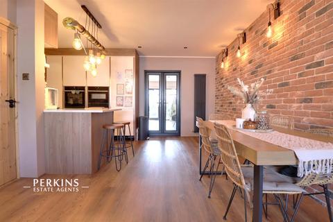7 Keats Way, Greenford, UB6 9HD