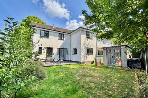 2 Corfe Gardens, Frimley, Camberley, GU16 8XN