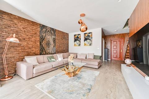 Glenister Park Road, Streatham Vale, London, SW16