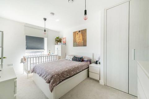 1 bedroom flat for sale, Bonsai Point, Colindale, London, NW9