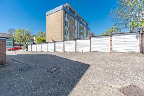 12, Brompton Court Aran Drive, Stanmore, HA7 4NB