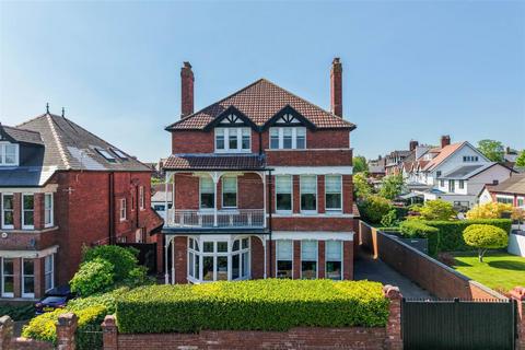 undefined, 3 Lower Cwrt-Y-Vil Road, Penarth, CF64 3HQ